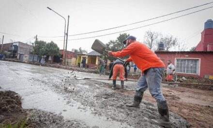 La Motosierra frenó el financiamiento: Ahora con fondos municipales, avanzan los pavimentos en Bernal Oeste