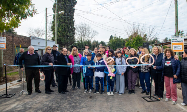 Berazategui: Mussi inauguró nuevos pavimentos en el El Progreso y Sourigues