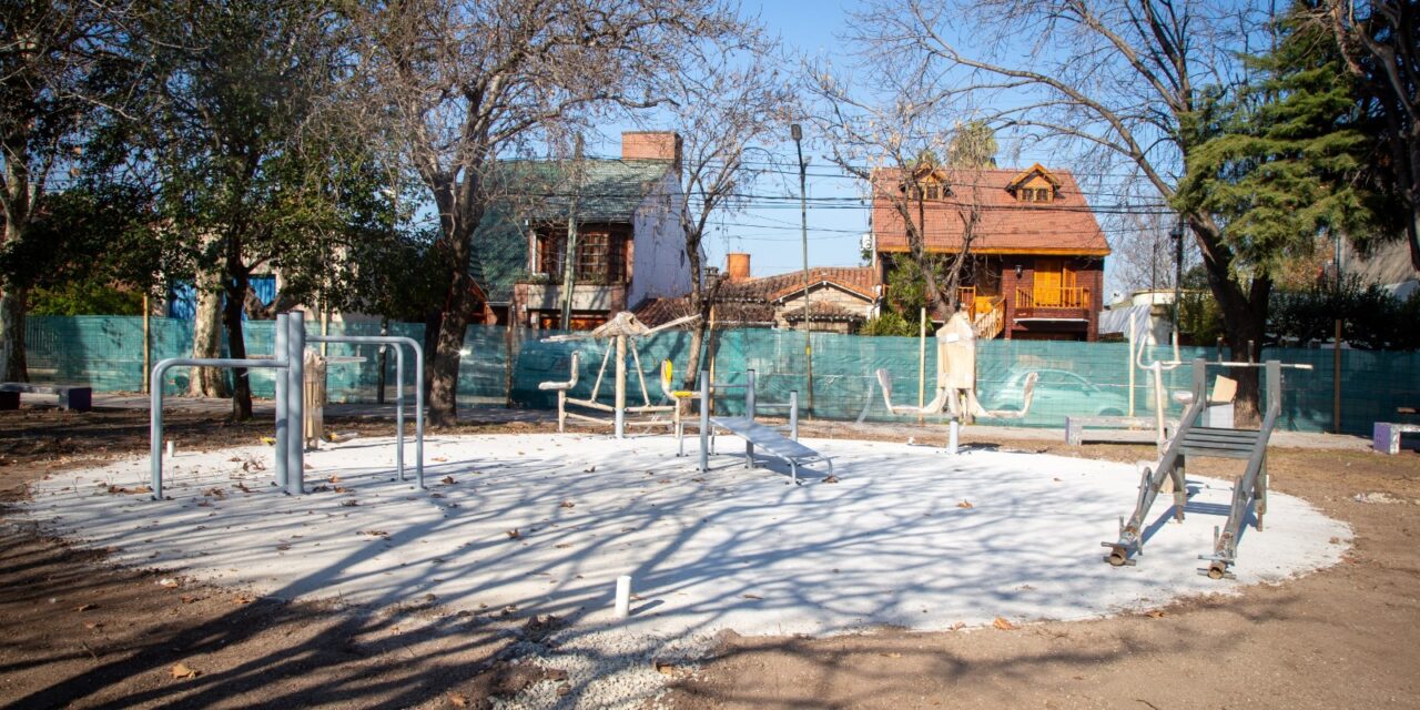 Continúan los trabajos en la Plaza Belén de Bernal Oeste