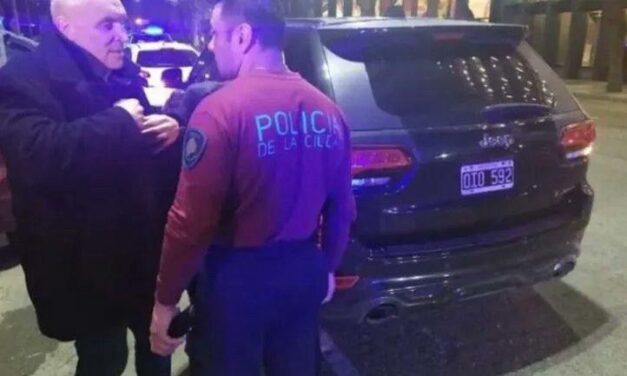 Ahora apuntan a Espert por tener la cédula azul del narco detenido por Interpol; "por una cédula azul a la madre de Alexia la tuvieron días incomunicada"