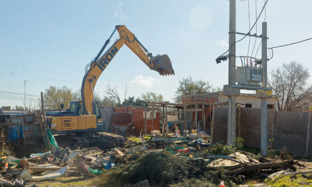Demuelen viviendas de las familias que se mudaron al Complejo Habitacional de Kennedy Norte