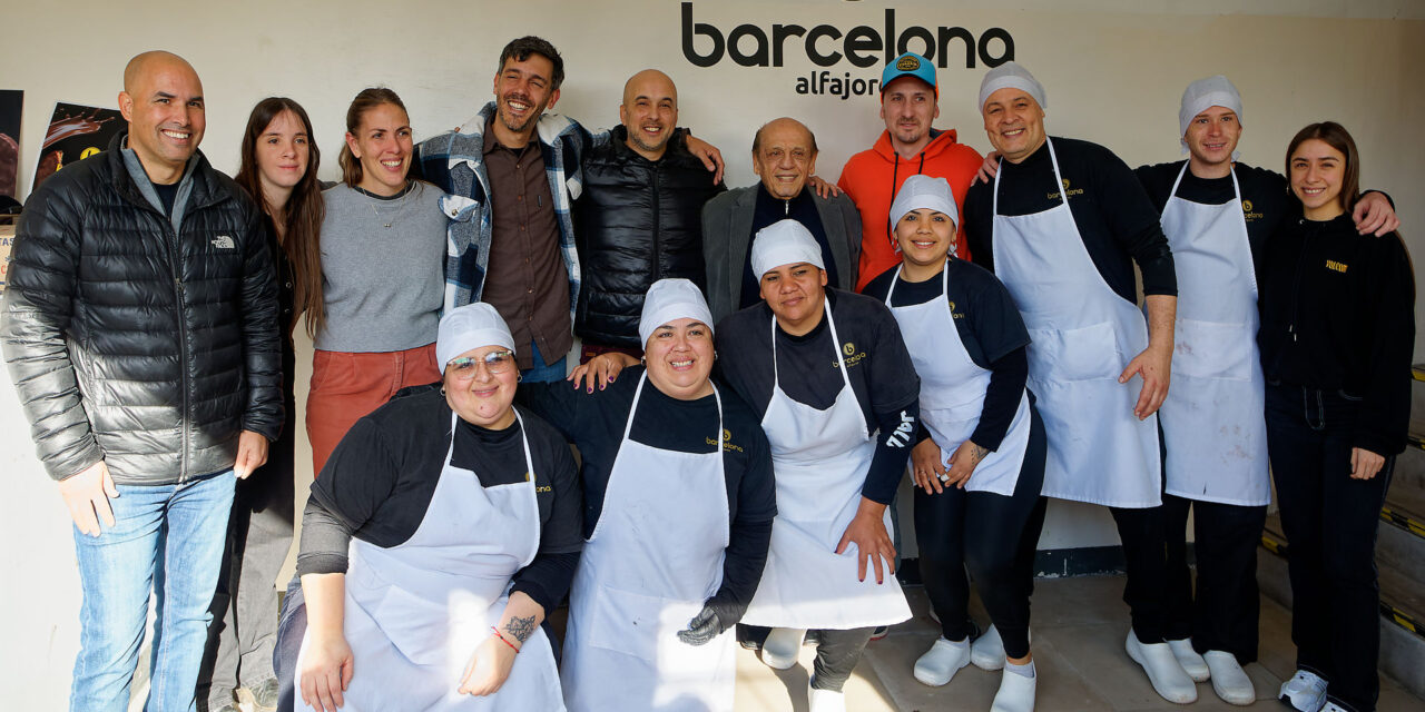 La fábrica de alfajores Barcelona inauguró su planta en Berazategui 