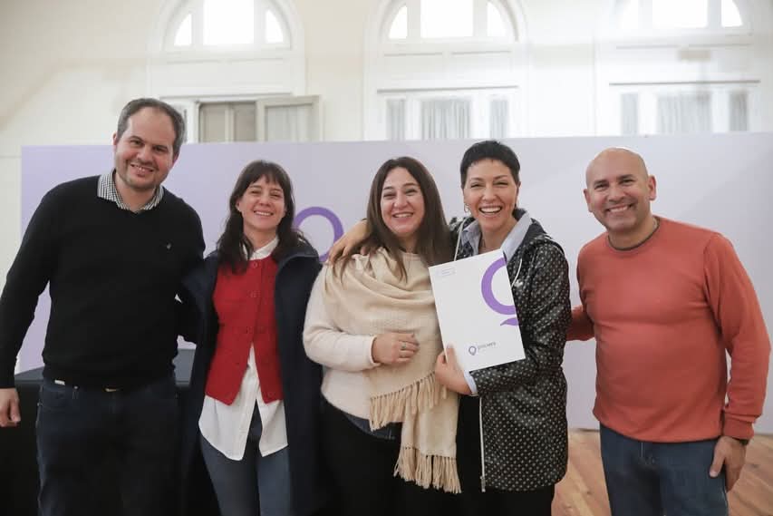 Reactivan obras en escuelas secundarias de Quilmes y Don Bosco, y Mayra entregó subsidios a 42 establecimientos educativos