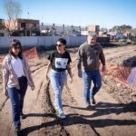 Mayra Mendoza y equipo supervisaron las obras de readecuación del arroyo San Francisco - Las Piedras