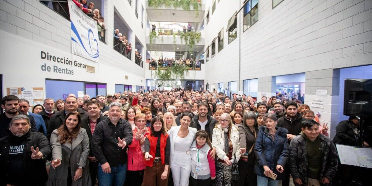 Mayra Mendoza encabezó el acto institucional por los 359 años de la ciudad: "En este Aniversario quiero decirles que siempre voy a trabajar por Quilmes"
