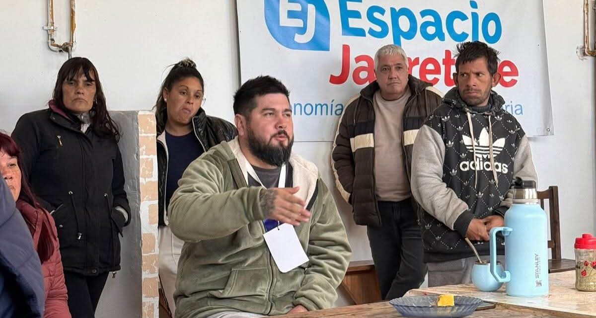 En un encuentro político en Florencio Varela, el Político Social y Productivo Pedro Coria banca a "Fuerza Patria" para neutralizar a Milei
