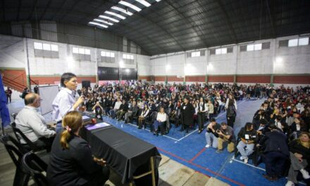 El Modelo Regional Sur de la ONU presente en escuelas secundarias de Quilmes: La Intendenta participó junto a mas de 500 estudiantes