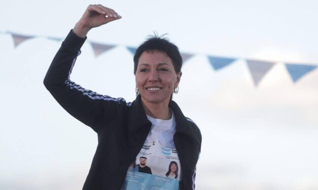 Mayra ganó con el 48% de los votos y logra 8 concejales contra 4 de LLA: "Para el pueblo peronismo siempre"