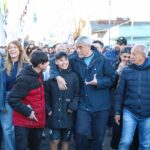 Ferraresi cerró la campaña electoral con la Caminata para la Victoria
