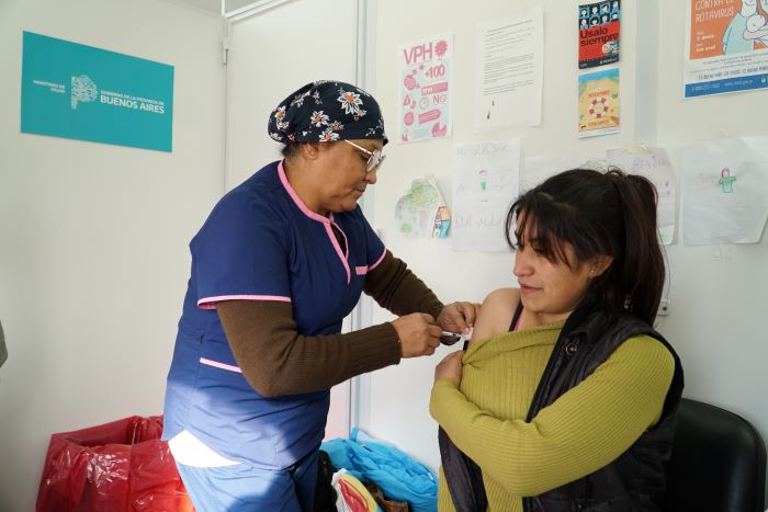 La Provincia envía turnos para vacunar gratis a quienes no hayan tenido Dengue