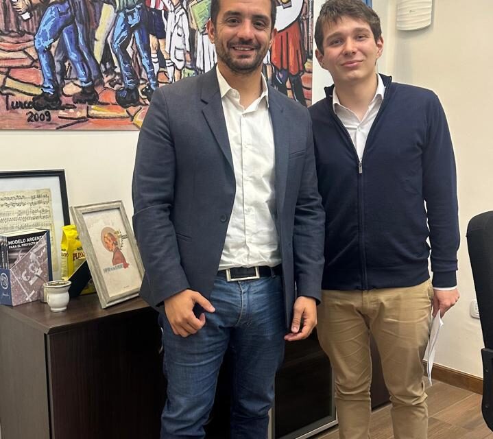 El estudiante Gastón Díaz fue declarado vecino destacado de Lanús