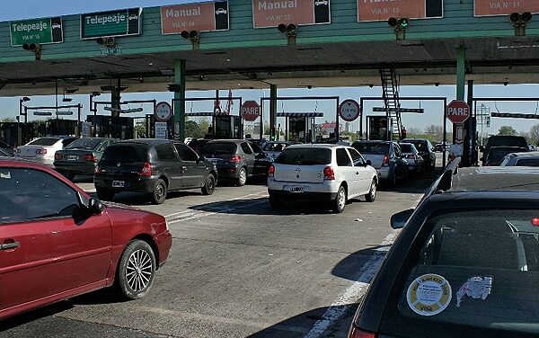 Anunciaron construir el cuarto carril de la Autopista Bs As - La Plata