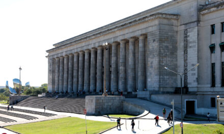 Los docentes universitarios convocaron a un paro tras el veto de Milei a la Educación