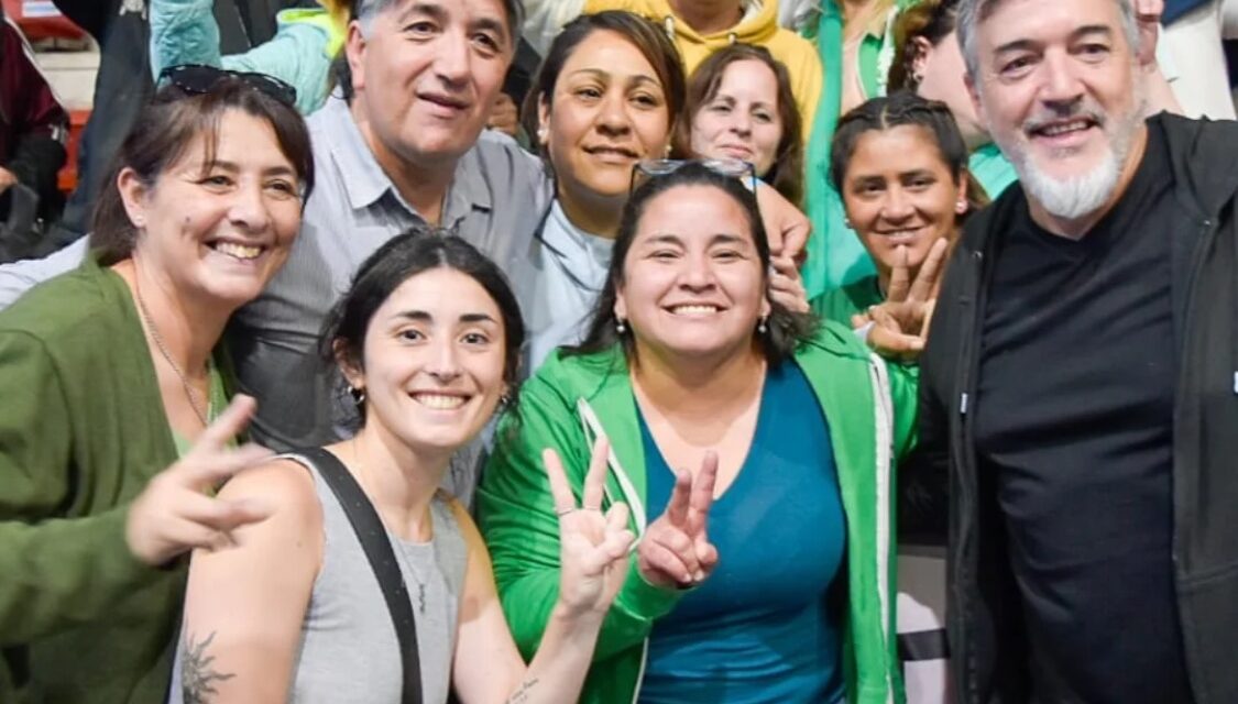 Arevalo participó del acto de Fuerza Patria en el Club Atenas de La Plata