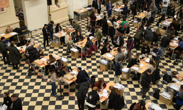 Comenzó el escrutinio definitivo de las elecciones bonaerenses, y durará entre 10 y 15 días
