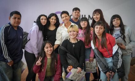 Mayra: "La confrontación de ideas de los jóvenes desde el respeto, es la base para la construcción de un país mejor"