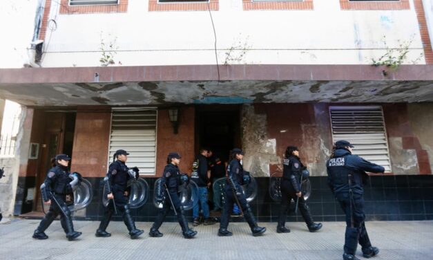 Desalojo en Almagro: La Ciudad le devolvió a su dueño una propiedad que estuvo usurpada 9 años