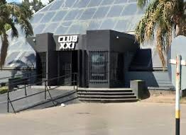 Video: Murió un menor en el boliche Club XXI que ingresó con el DNI de un mayor; la familia sospecha de golpiza