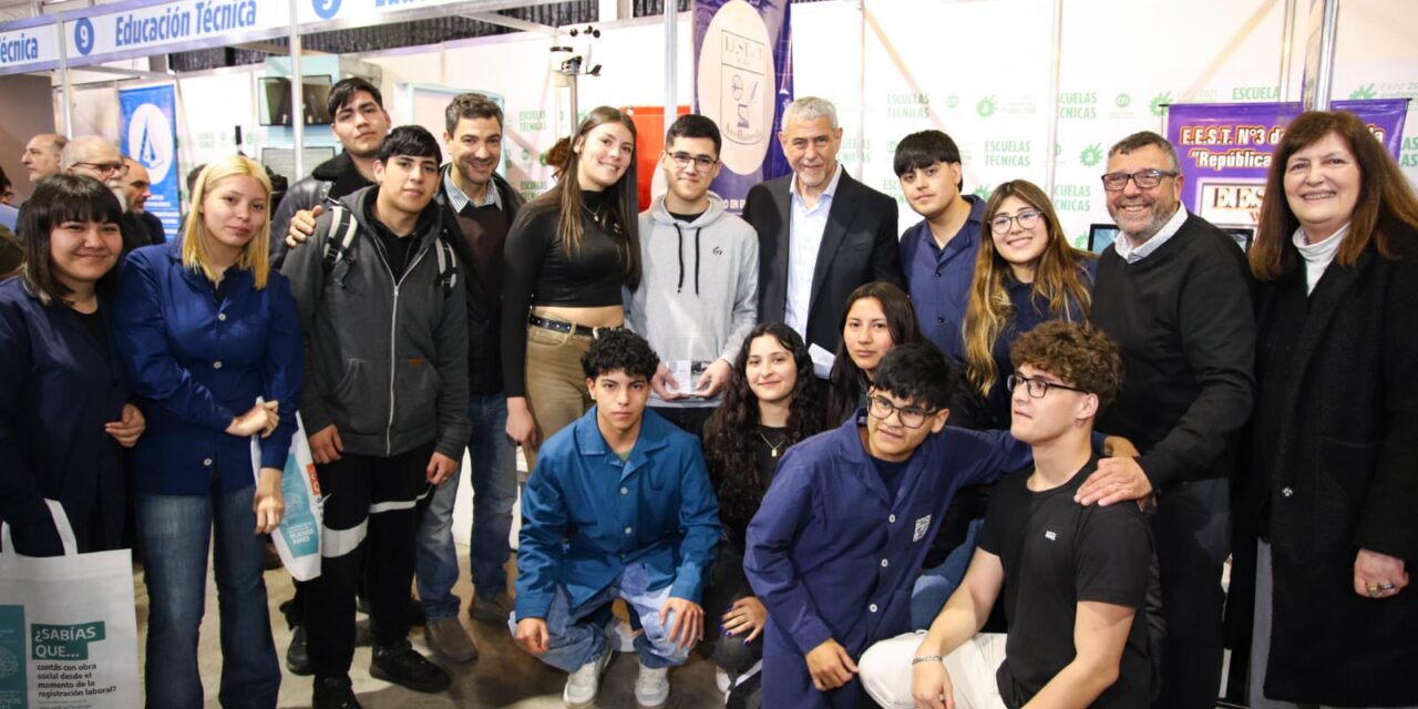 Jorge Ferraresi inauguró la expo “Avellaneda Productiva 2025”