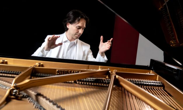 Una velada inolvidable: Horacio Lavandera en el Colegio Alemán de Quilmes