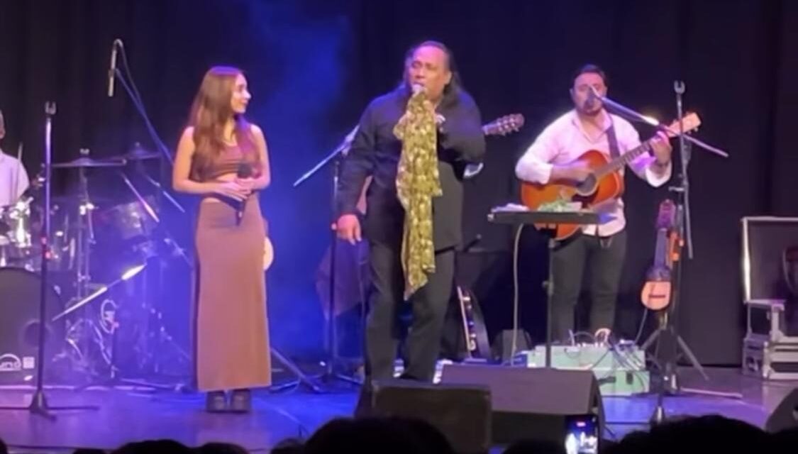 A sala llena, con todo su repertorio y un regalo para Quilmes, se presentó el folclorista Sergio Galeguillo en el Teatro Cervantes