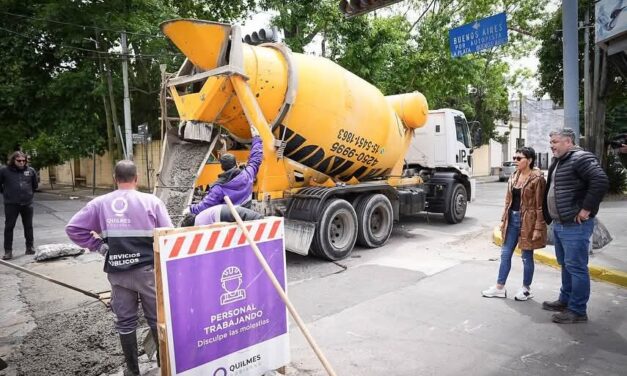 Mayra Mendoza supervisó los trabajos de bache en el centro de Quilmes
