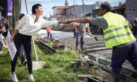 Mayra supervisó el avance de las obras de asfalto para los barrios Kolynos y La Primavera