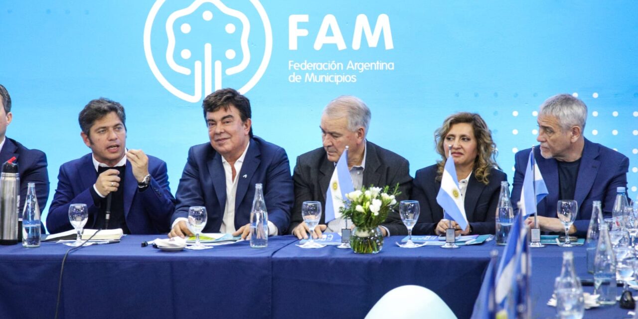 El intendente Ferraresi acompañó al gobernador Kicillof en la asamblea de la FAM