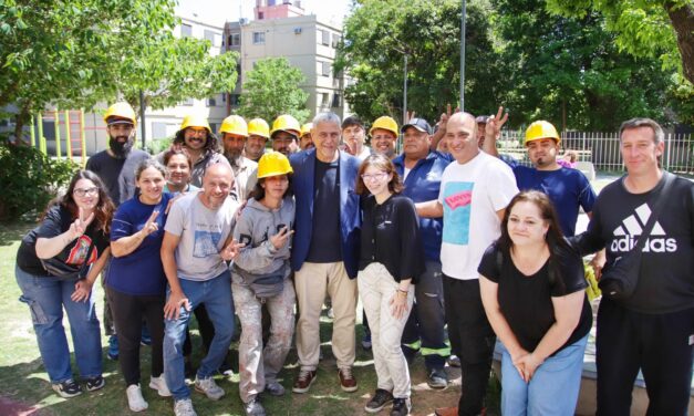 Jorge Ferraresi, Magdalena Sierra y Silvina Batakis entregaron viviendas en la Isla Maciel