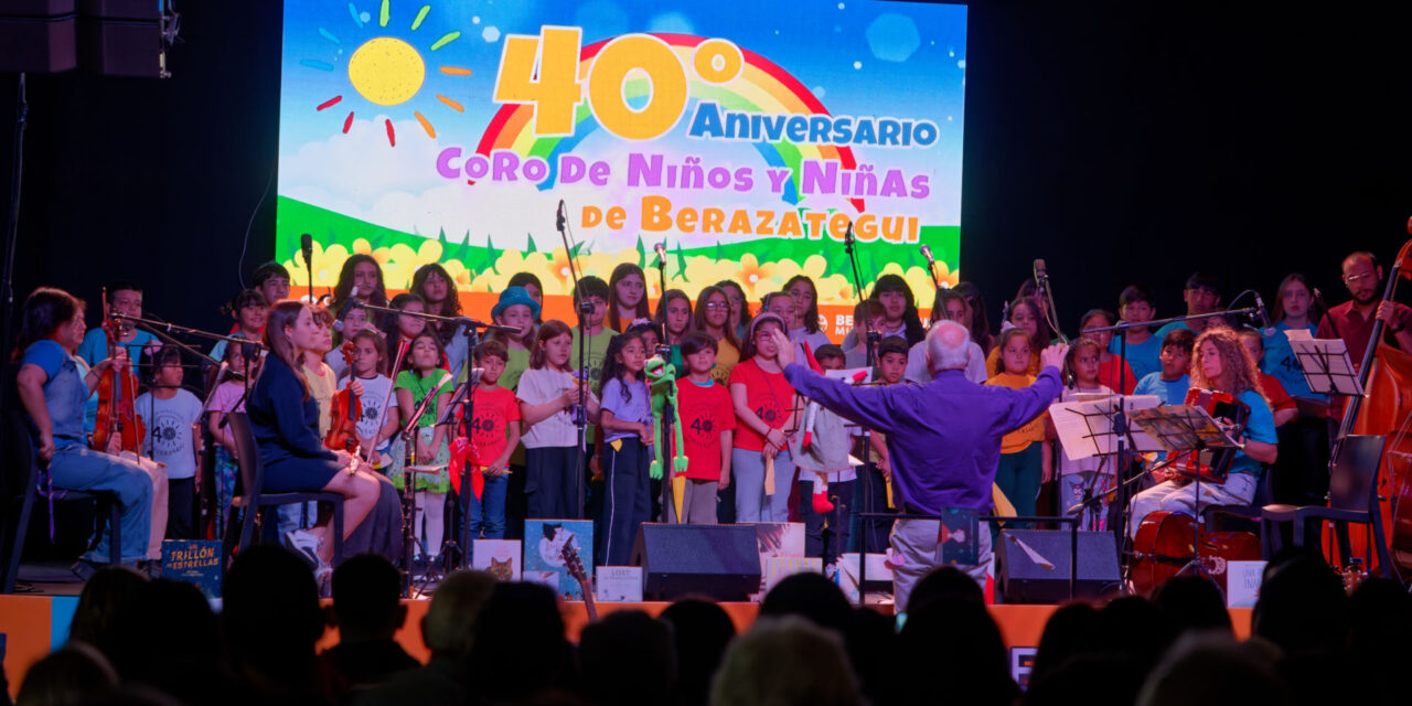 El Coro Municipal de Niños y Niñas festejó sus 40 años con un gran concierto