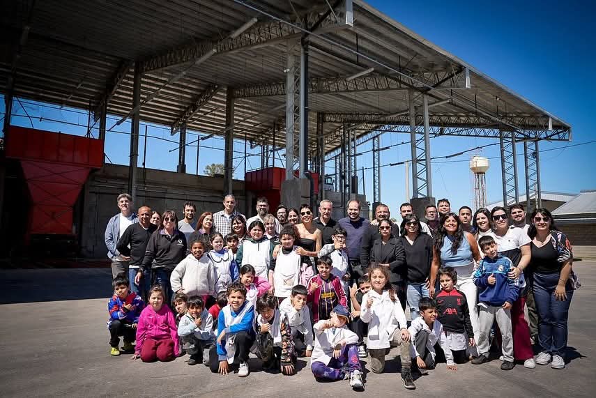 Alumnos junto a la Intendenta de Quilmes visitaron el Ecoparque en un encuentro educativo