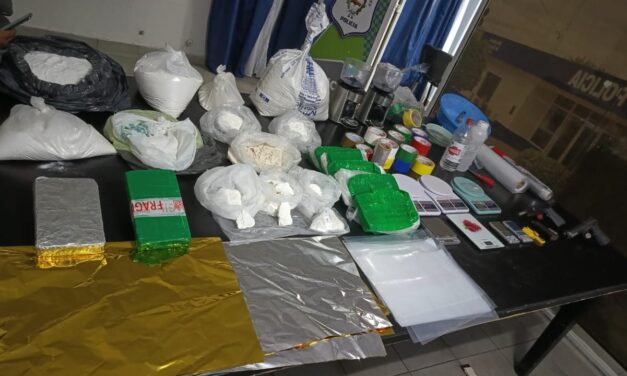 Desmantelan en Quilmes cocaina de cocina: Siete kilos y medio secuestrados, precursores químicos y armas