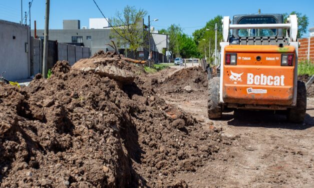 Siguen los trabajos para mejorar el servicio de cloacas en los barrios de Berazategui   