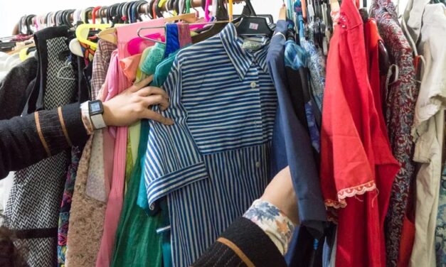 Comprar usado, pensar distinto: Las ferias de segunda mano sostienen la economía cotidiana en Avellaneda