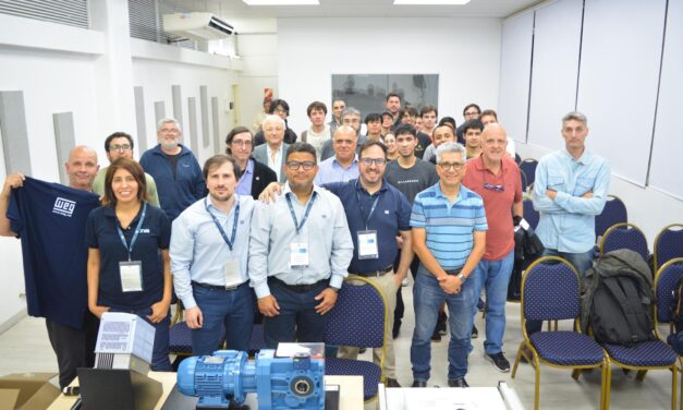 UTN Avellaneda: Dictaron una charla sobre velocidad y tecnología de motores, y recibieron una donación de equipos