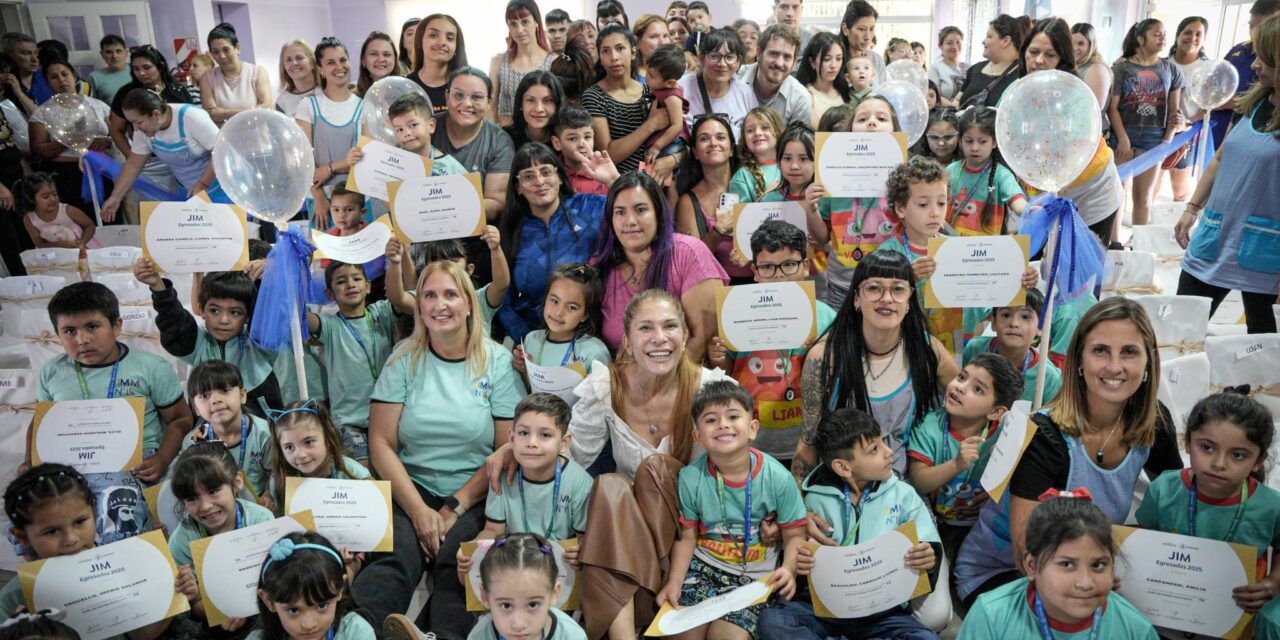 Avellaneda homenajea a los egresados de sus Jardines de Infantes de Municipales