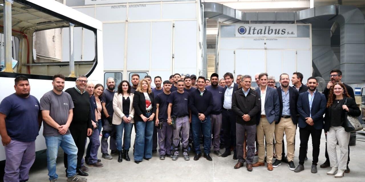 El ministro Marinucci recorrió una empresa en Avellaneda