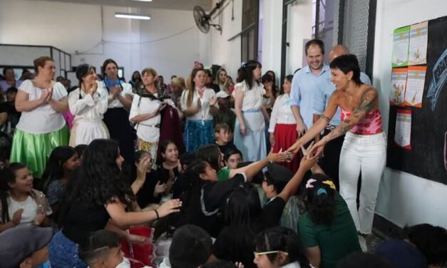 "Quilmes Coopera": Mayra supervisó equipamiento adquirido por la EP 1