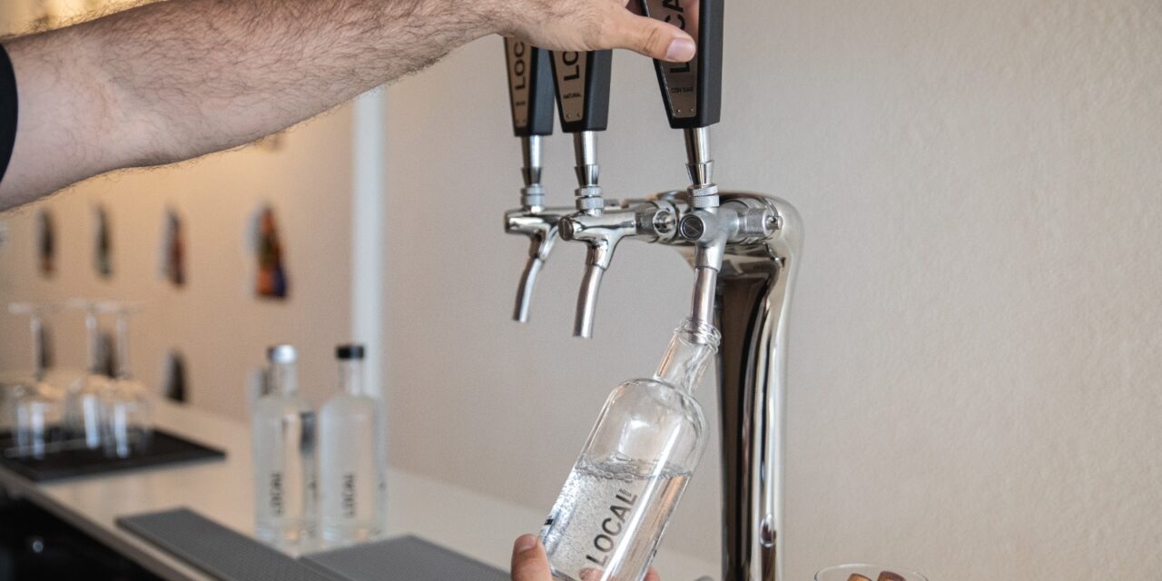 Grupo L no para de crecer: Firmó un acuerdo con Agua Local para impulsar el consumo sustentable de agua en Argentina