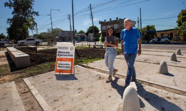 Carlos Balor en la obra de la Avenida 7 que se ejecuta desde Vergara hasta la calle 131