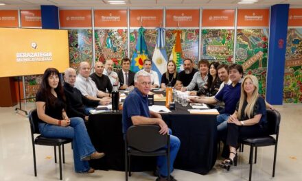 Berazategui: Carlos Balor se reunió con el Gabinete