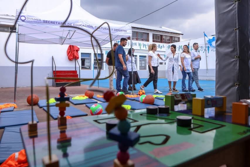 Mayra supervisó obras realizadas con aportes de "Quilmes Coopera"