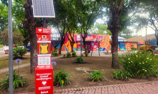 Ciudad Cardiosegura: Instalaron el 25° Desfibrilador Externo Automático en Berazategui