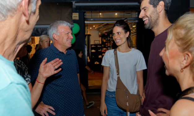 "La Noche de Berazategui" fue un éxito multitudinario que impulsó el consumo local