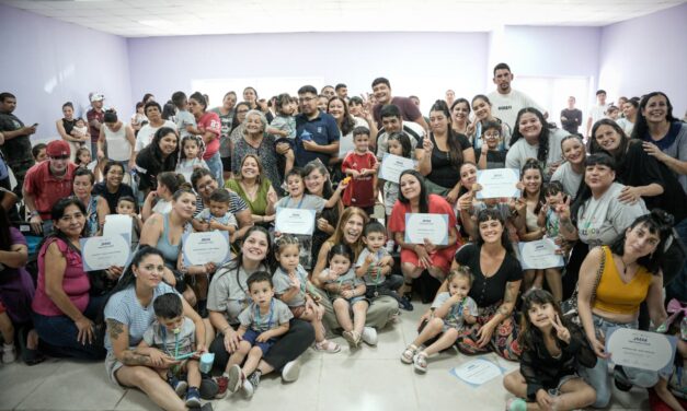 Avellaneda homenajeó a sus egresados de jardines maternales municipales