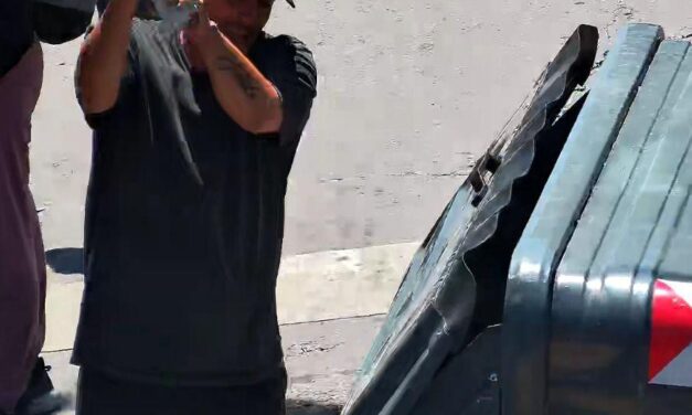 (FOTOS) Los desmanes de los "trapitos" quedaron documentados y quieren llevarlos a la justicia; una vecina herida