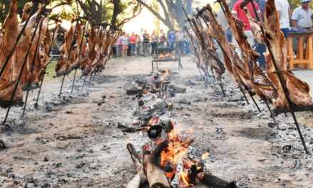 Pan dulce, fogones y banquete comunitario: Suipacha y Saavedra anticipan la Navidad