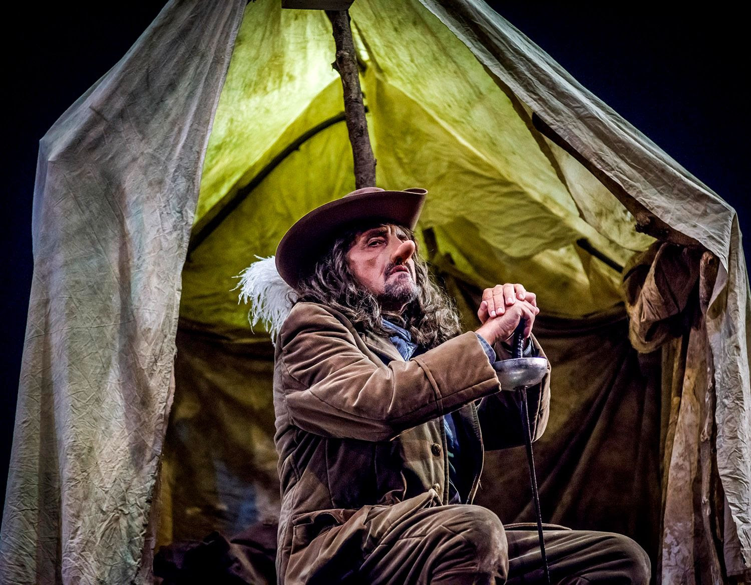 El Puma Goity y “Cyrano” se despiden al aire libre en el anfiteatro de ...