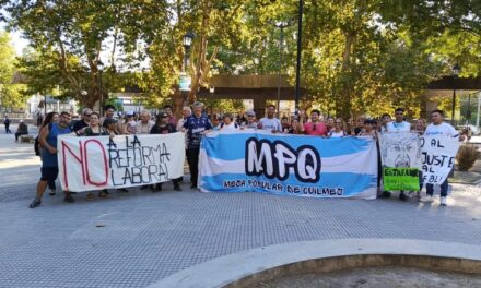 La Mesa Popular Quilmes realizó una volanteada y convocó a movilizar contra la Reforma Laboral