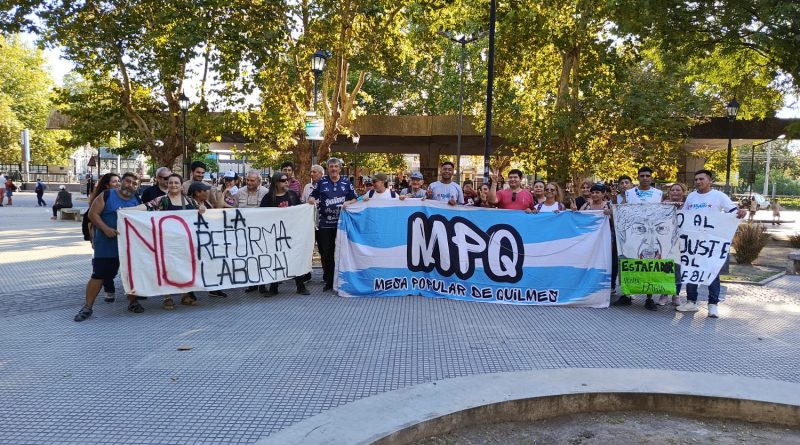 La Mesa Popular Quilmes realizó una volanteada y convocó a movilizar contra la Reforma Laboral